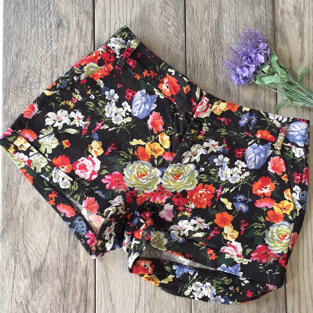 TOBI Floral Print Shorts